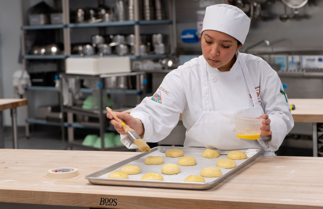 Maple Cucina Magnifico Kitchen Cart With Undershelf, Drawers And