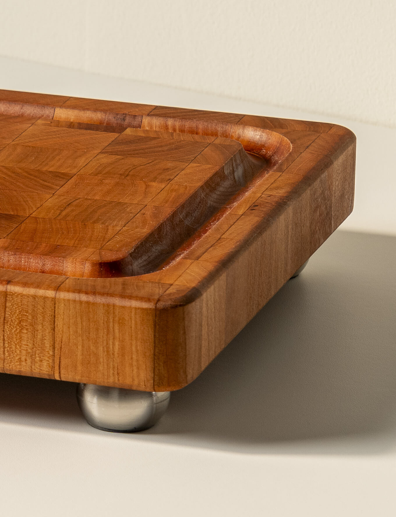 Hardwood Cutting Board with Cut 'n' Catch Removable Tray Hardwood Cutting Board with Cut 'n' Catch Removable Tray